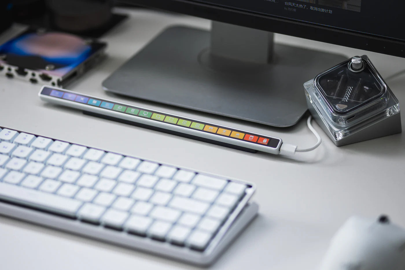 A Versatile & Fully Customizable Touch-Bar Solution