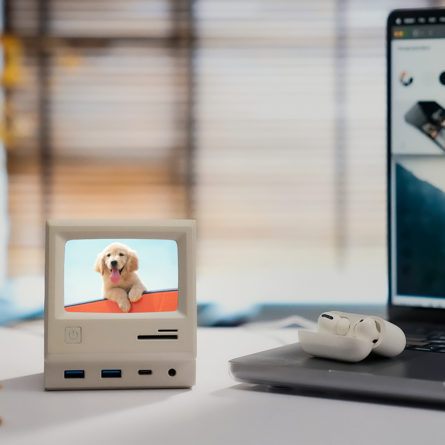 13-in-1 Retro Style Multifunctional Dock w/ Display