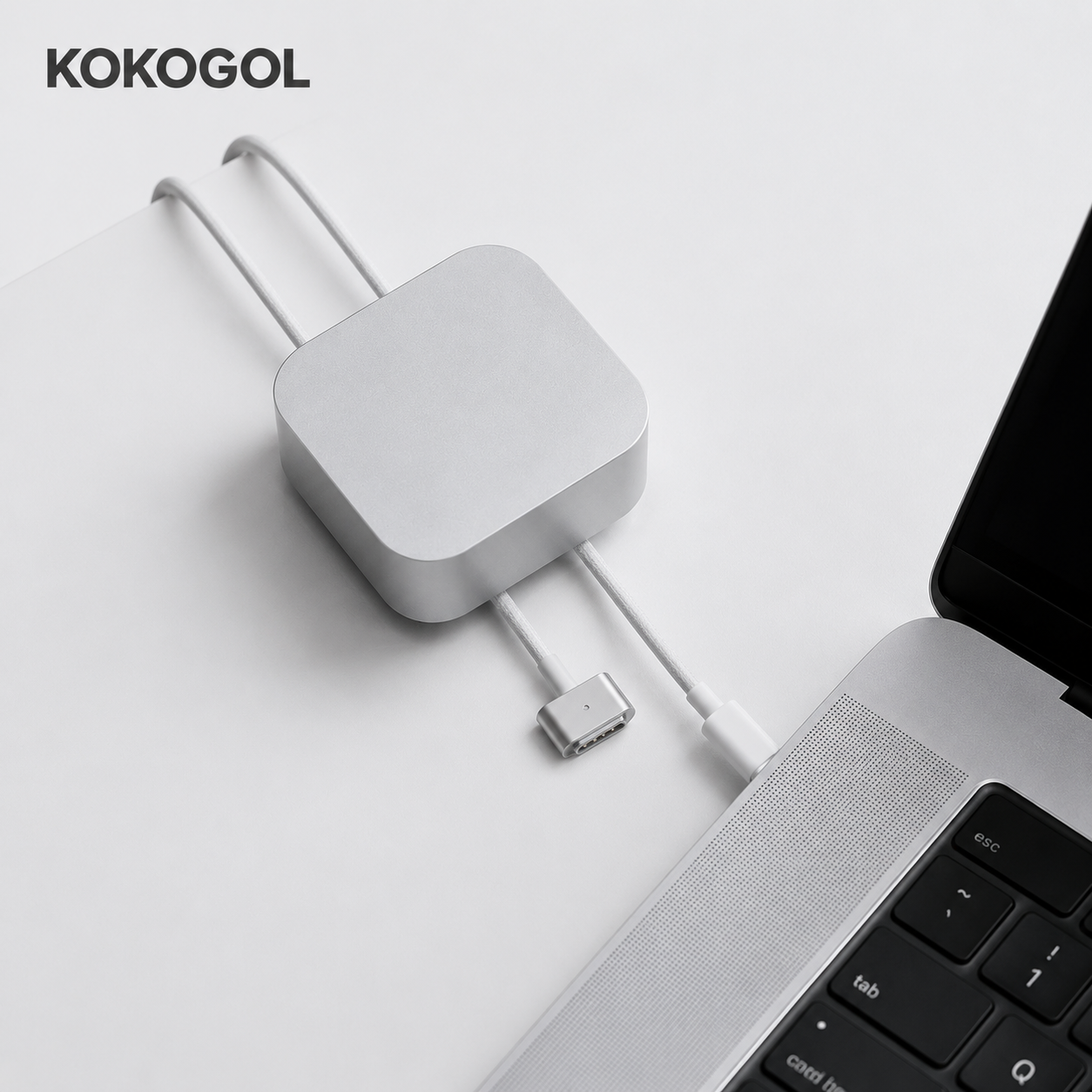 Cube Mini as a premium aluminum desk accessory